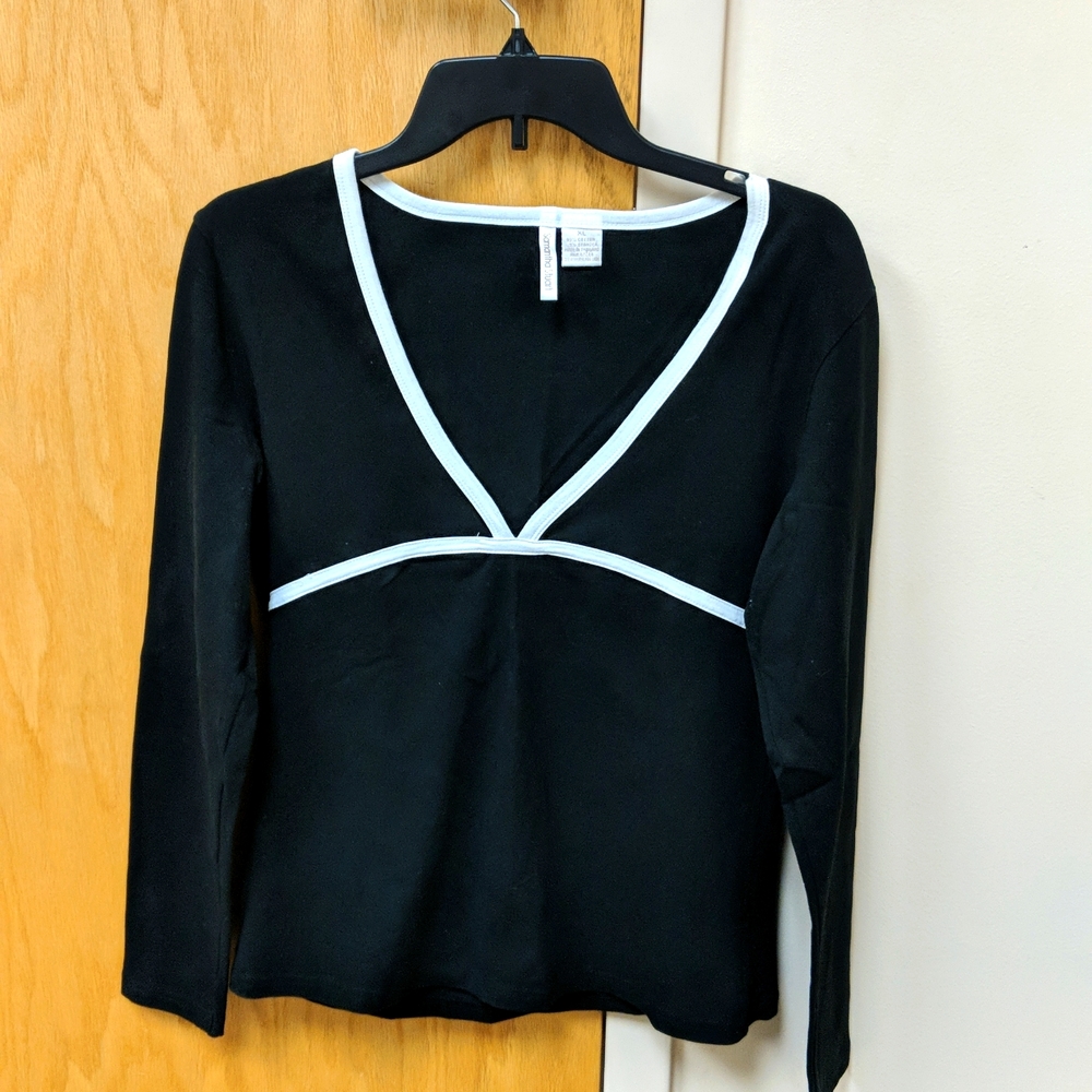Samantha Stuart black blouse